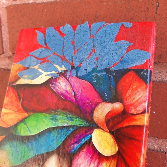 A colorful women in a field of flowers, wall hanging wood art mixmedia - Picture 8 of 9